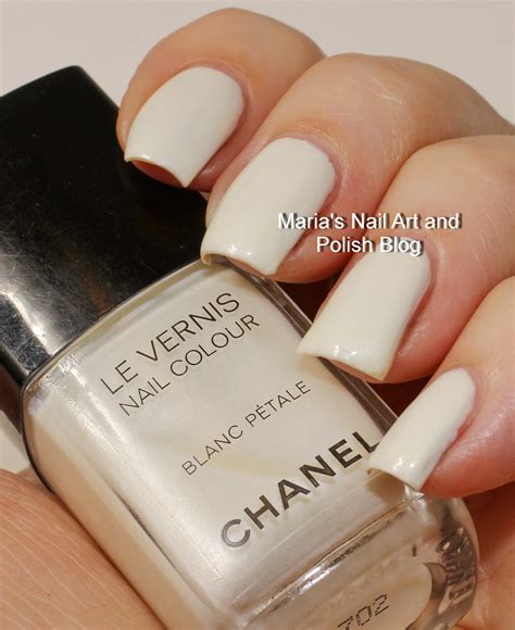 chanel nail polish le vernis blanc petale|Chanel particuliere nail polish.